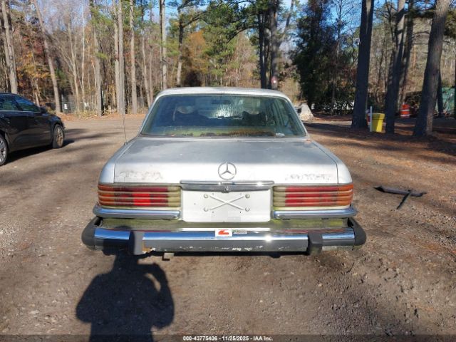 Mercedes-Benz 300 Image 16