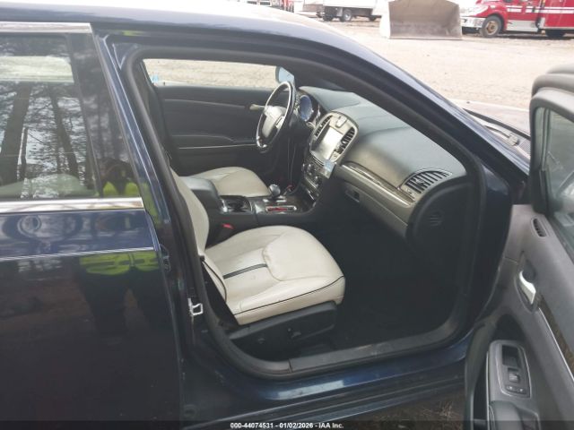 Chrysler 300 Motown Image 6