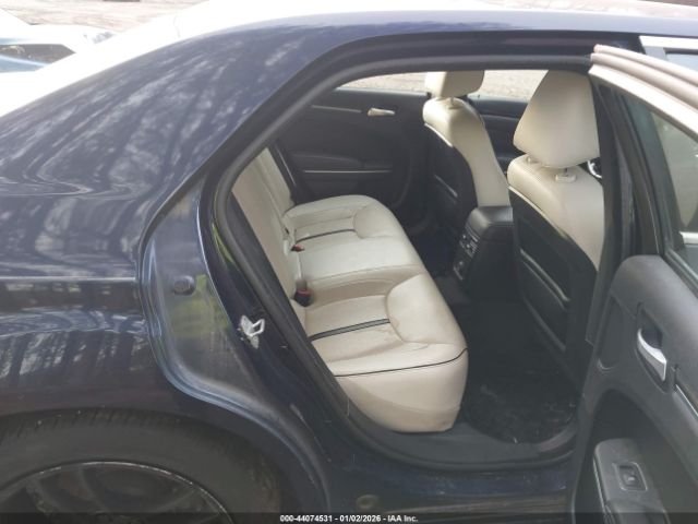 Chrysler 300 Motown Image 5