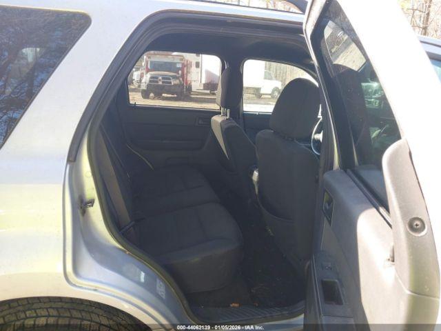 Ford Escape Xlt Image 7