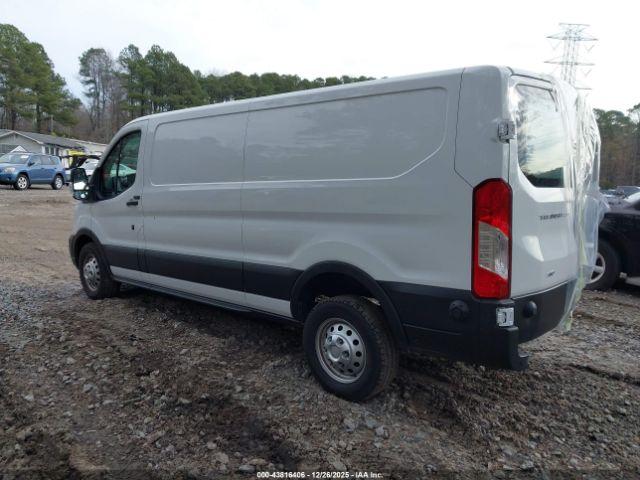 Ford Transit Image 8