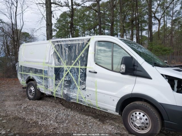 Ford Transit Image 4