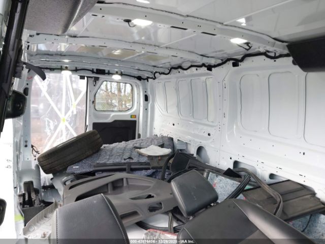 Ford Transit Image 10