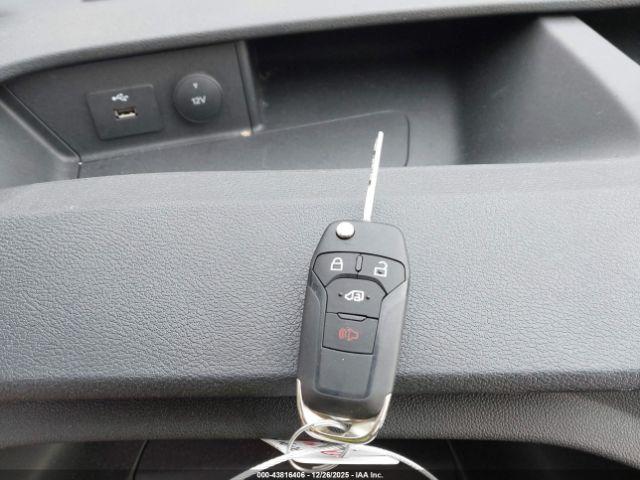 Ford Transit Image 11