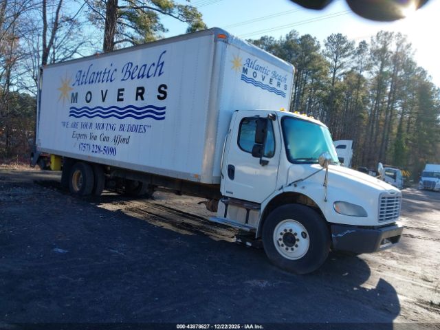 Freightliner M2 106 Medium Duty Image 1