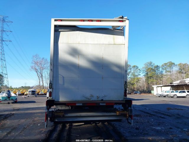 Freightliner M2 106 Medium Duty Image 9
