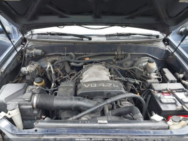 Toyota Sequoia Sr5 V8 Image 8