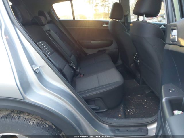 Kia Sportage Lx Image 8