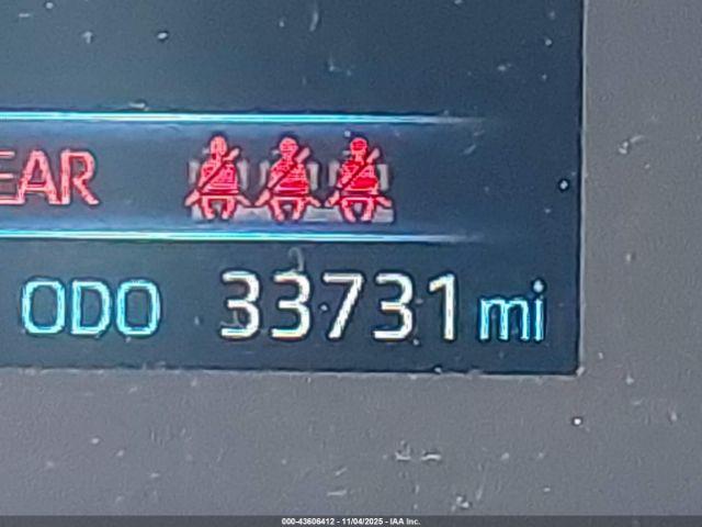 Toyota Corolla Le Image 12