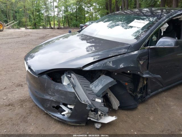 Tesla Model X Image 6