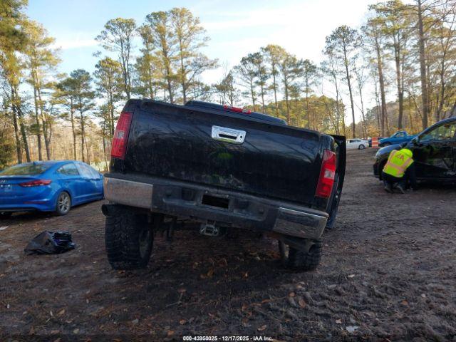 Chevrolet Silverado 1500 Lt Image 9