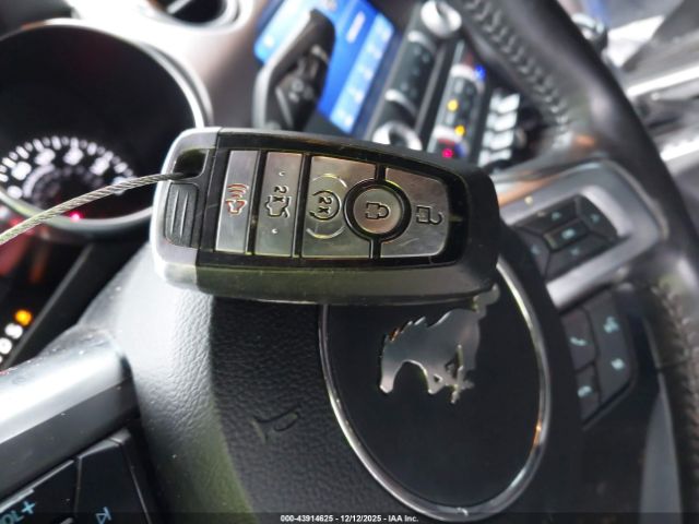 Ford Mustang Ecoboost Premium Fastback Image 13