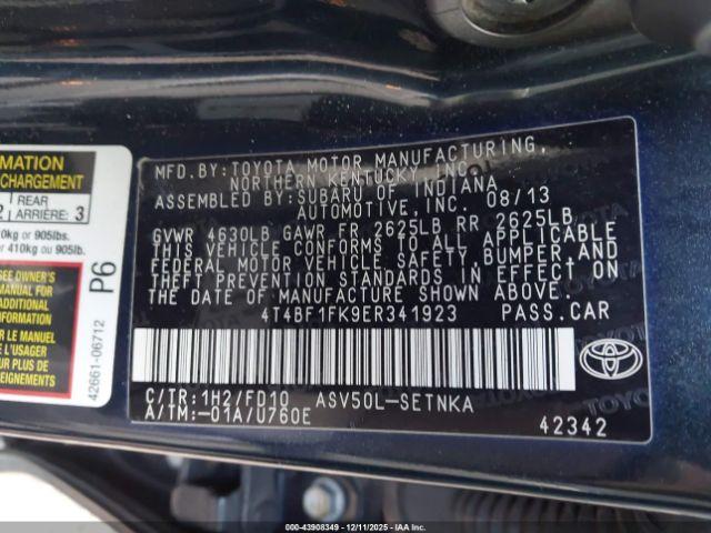 Toyota Camry Le Image 5