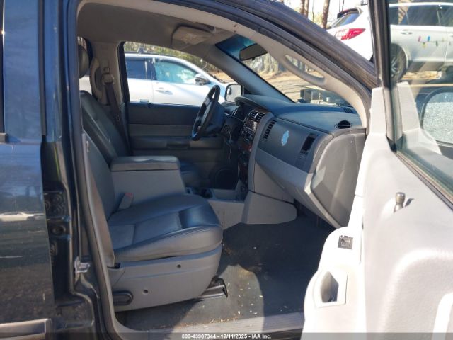 Dodge Durango Slt Image 4