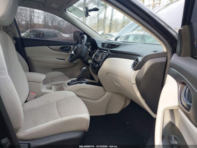 Nissan Rogue S Image 3