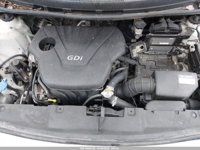 Hyundai ACCENT Se Image 8