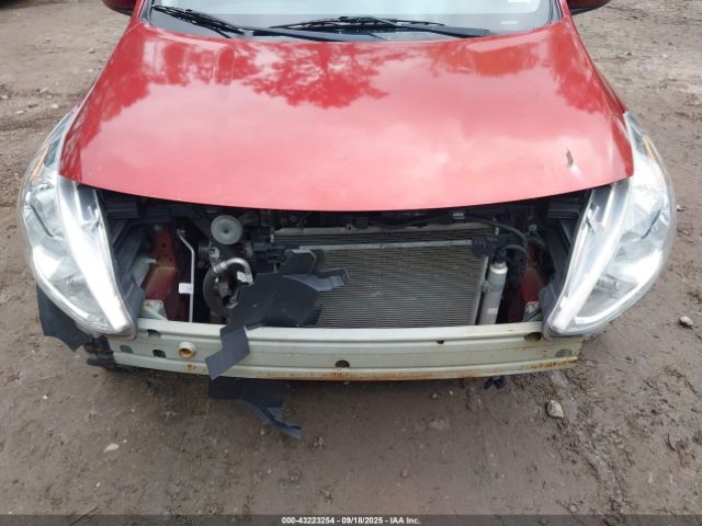 Nissan Versa 1.6 Sv Image 9