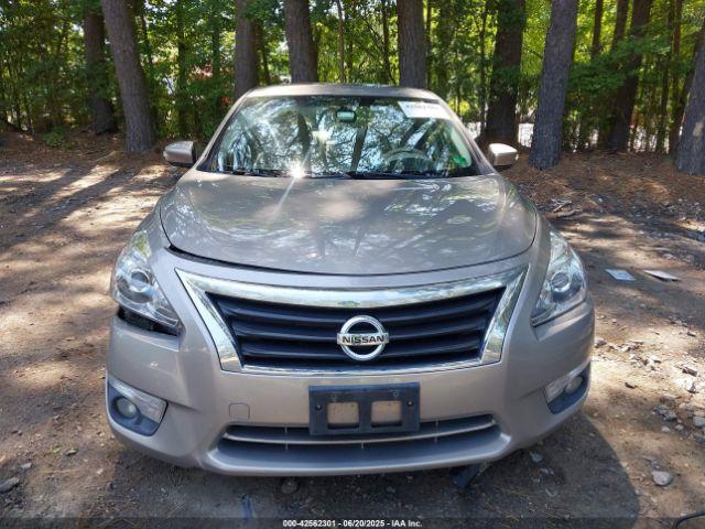 Nissan Altima 2.5 Sv Image 8