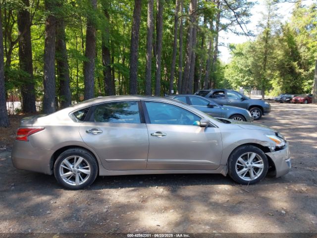 Nissan Altima 2.5 Sv Image 12