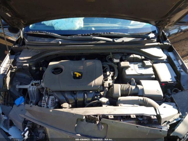 Hyundai ELANTRA Value Edition Image 6