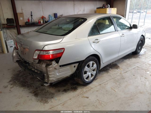 Toyota Camry Image 15