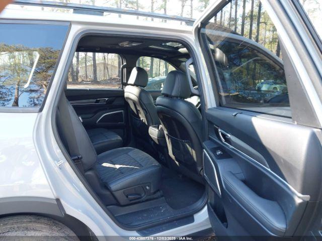 Kia Telluride Ex X-line Image 6