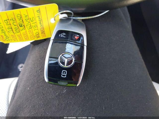 Mercedes-Benz S-Class Image 14