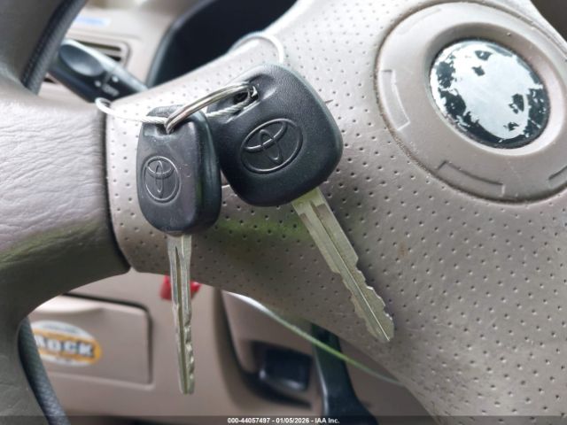 Toyota Corolla Ce Image 12