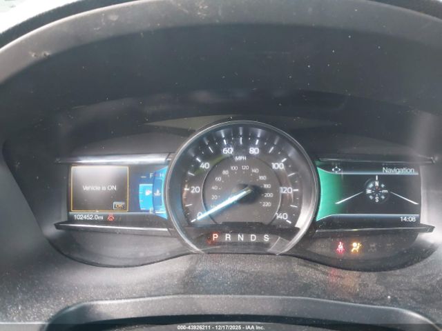 Ford Explorer Xlt Image 3