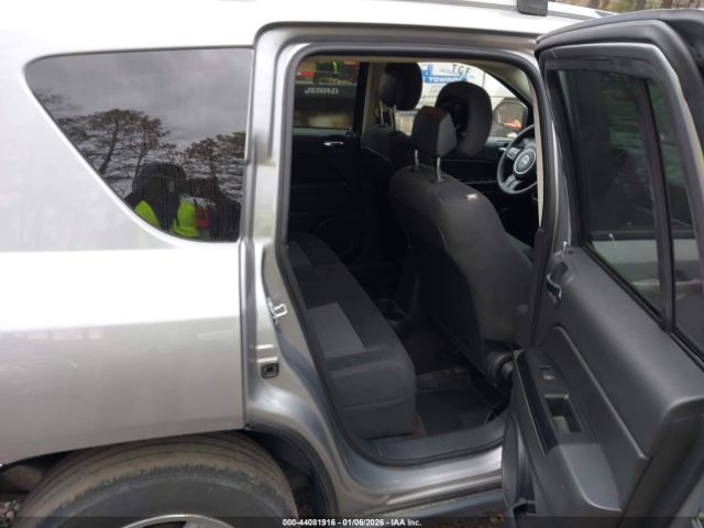 Jeep Compass Sport Image 11