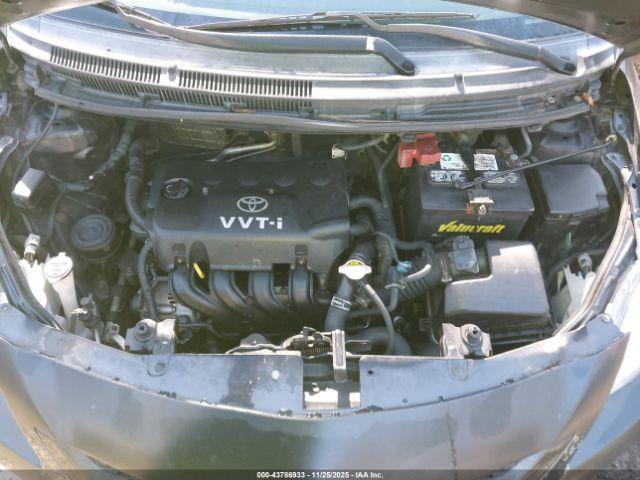 Toyota Yaris Image 9