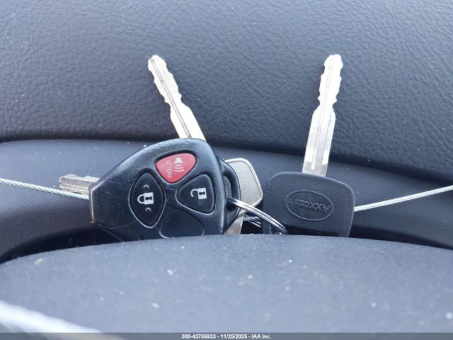 Toyota Yaris Image 12