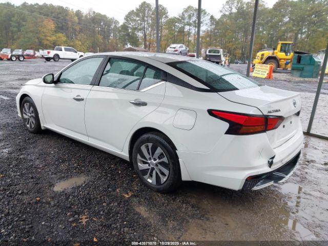 Nissan Altima S Fwd Image 16