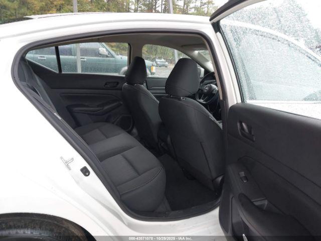 Nissan Altima S Fwd Image 7