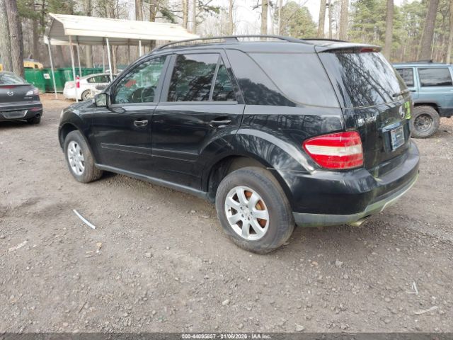 Mercedes-Benz M-Class 4matic Image 9