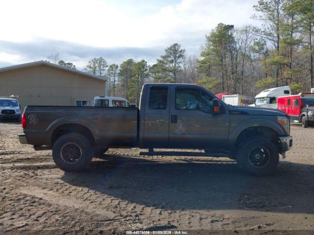 Ford F-250 Xl Image 15
