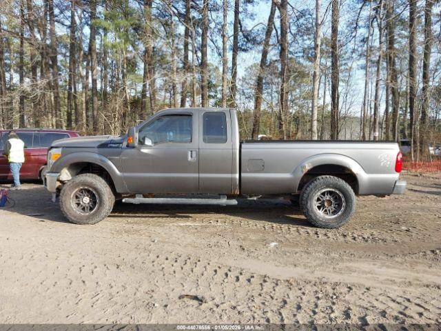 Ford F-250 Xl Image 16