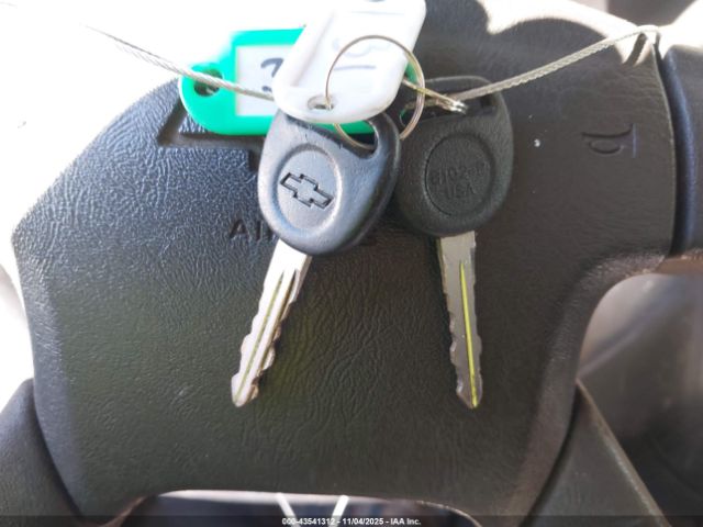 Chevrolet Express Image 4