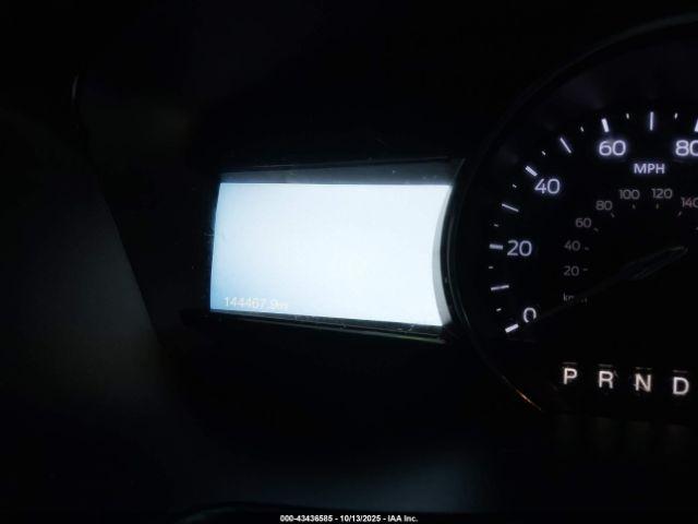 Ford Explorer Xlt Image 6