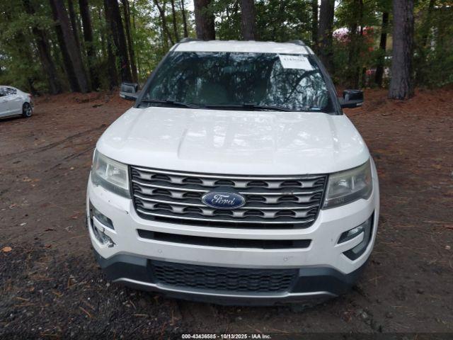 Ford Explorer Xlt Image 10