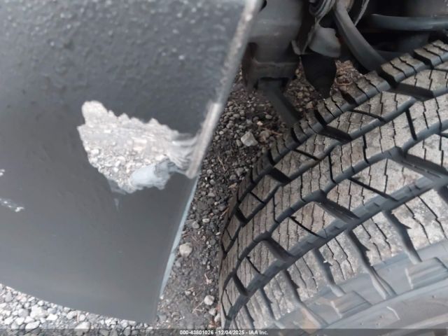 Chevrolet Silverado 1500 Lt Image 16