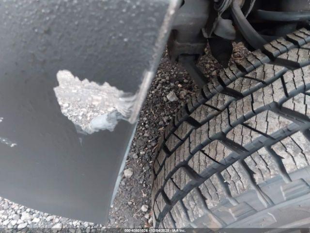 Chevrolet Silverado 1500 Lt Image 16