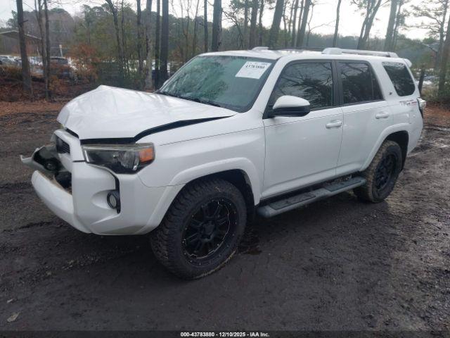 Toyota 4Runner Sr5 Image 12