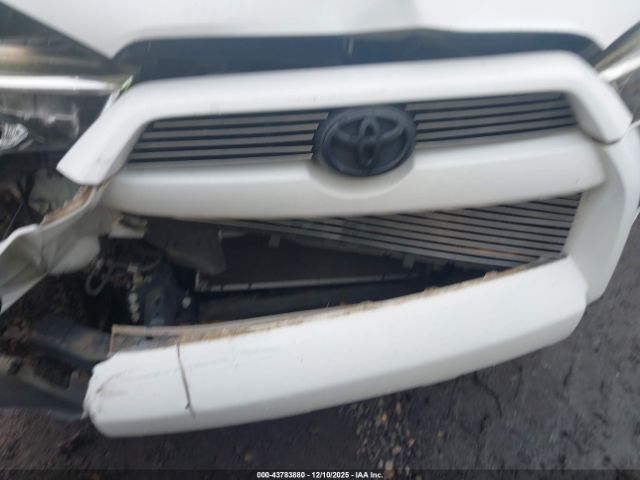 Toyota 4Runner Sr5 Image 15