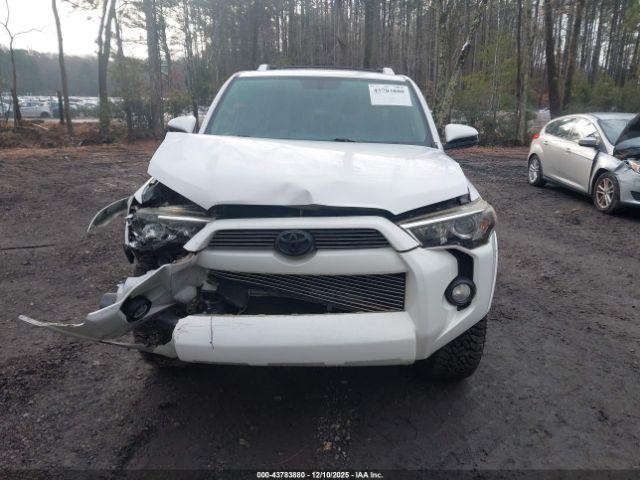 Toyota 4Runner Sr5 Image 13