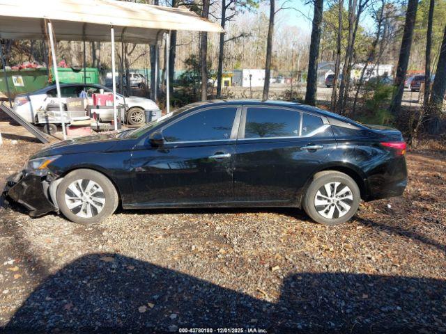 Nissan Altima S Fwd Image 10