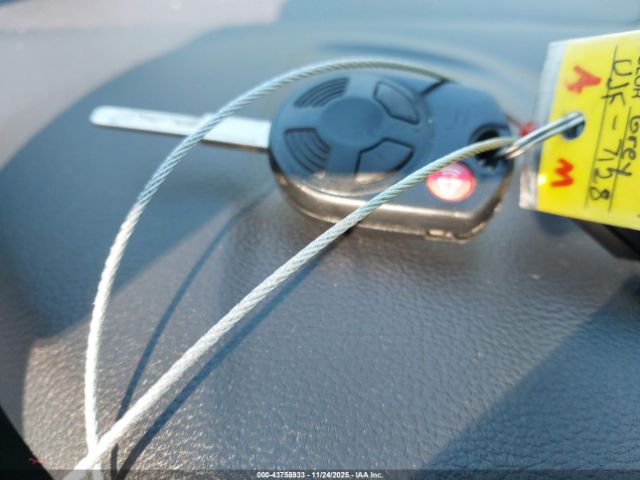 Ford Escape S Image 9