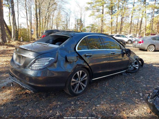 Mercedes-Benz C-Class Image 5