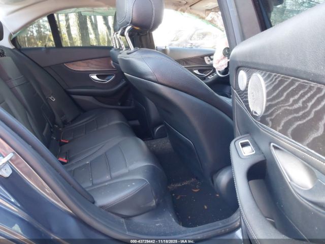 Mercedes-Benz C-Class Image 13