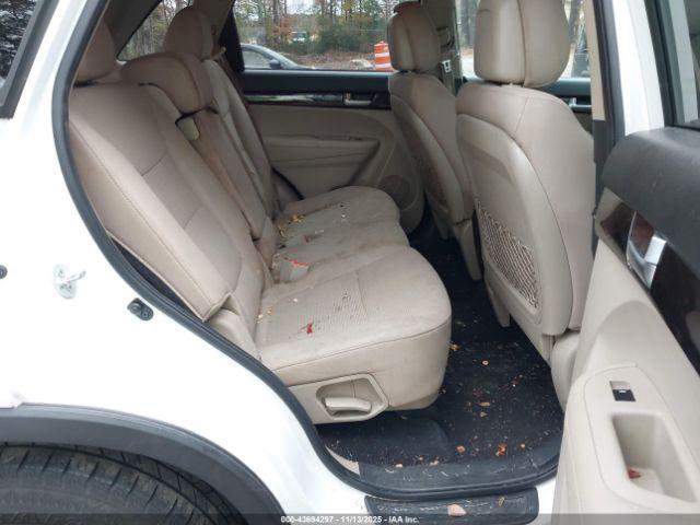 Kia Sorento Lx Image 14